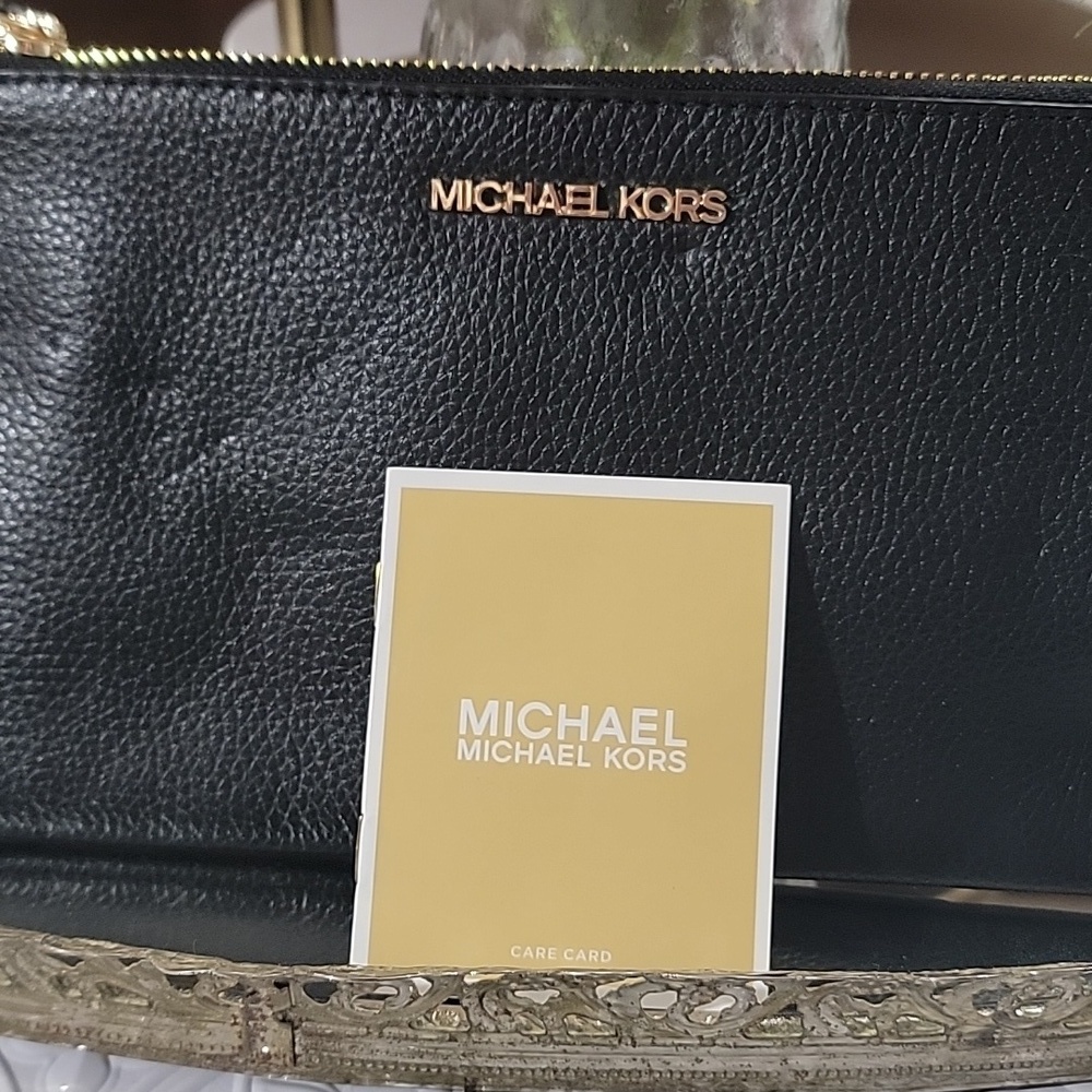Michael Kors Jet Set Bedford Large Pebbled Leather Clutch Wristlet - Picture 9 of 11